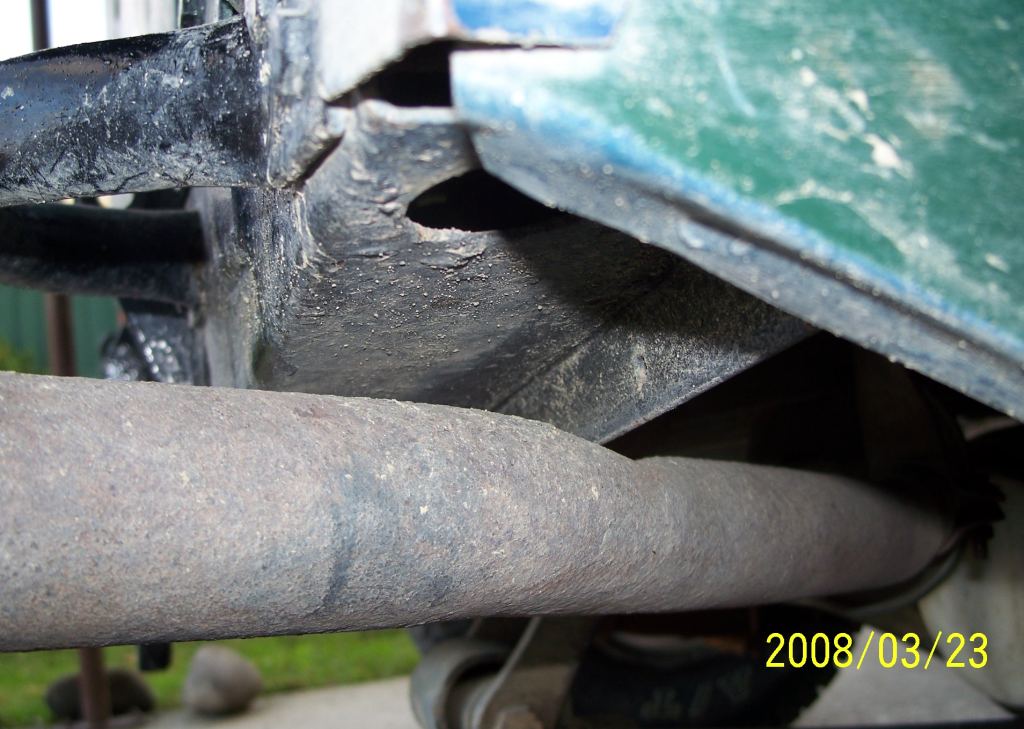 landrover/2008-03-23_mudflaps/Right 2.jpg